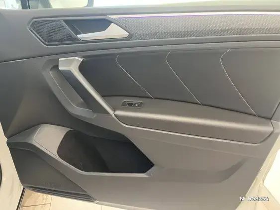 VOLKSWAGEN TIGUAN III - voiture d'occasion - Photo 27