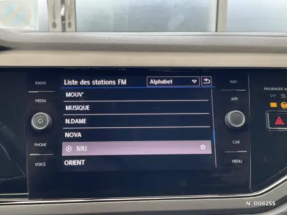 VOLKSWAGEN POLO V - voiture d'occasion - Photo 25