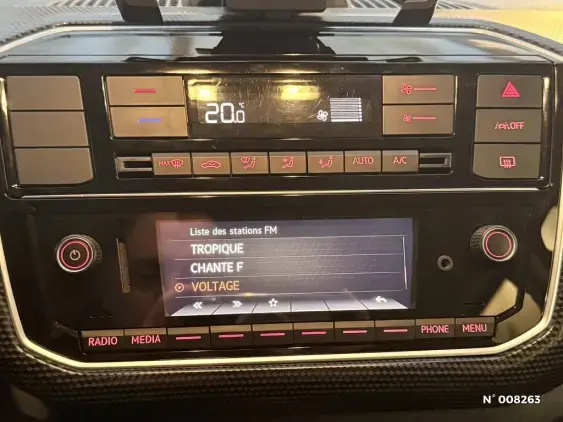 VOLKSWAGEN E-UP! II - voiture d'occasion - Photo 26