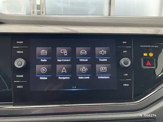 VOLKSWAGEN POLO V - voiture d'occasion - Photo 2