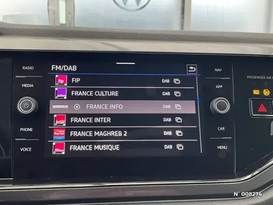 VOLKSWAGEN POLO V - voiture d'occasion - Photo 31