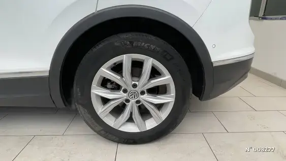VOLKSWAGEN TIGUAN III - voiture d'occasion - Photo 17