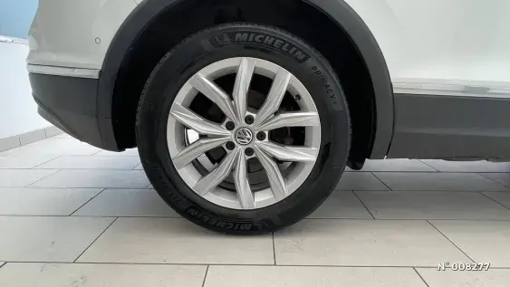 VOLKSWAGEN TIGUAN III - voiture d'occasion - Photo 18