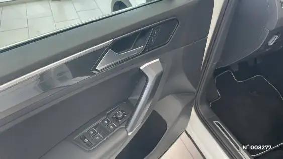 VOLKSWAGEN TIGUAN III - voiture d'occasion - Photo 23