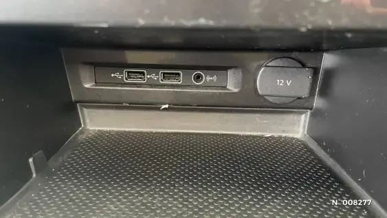 VOLKSWAGEN TIGUAN III - voiture d'occasion - Photo 26