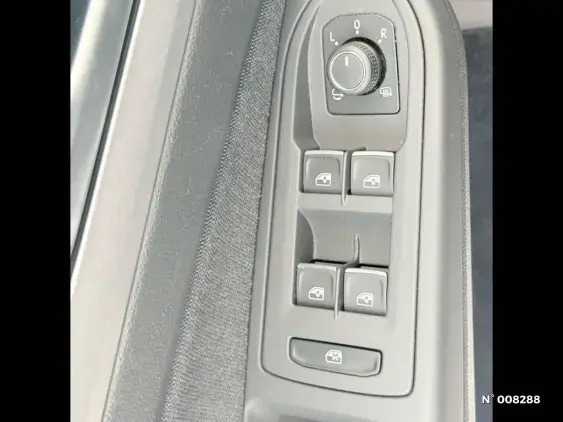 VOLKSWAGEN GOLF V - voiture d'occasion - Photo 27