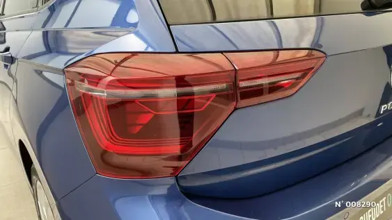 VOLKSWAGEN POLO V - voiture d'occasion - Photo 9