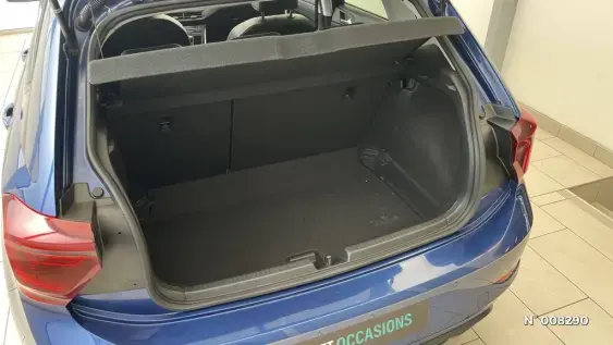 VOLKSWAGEN POLO V - voiture d'occasion - Photo 17