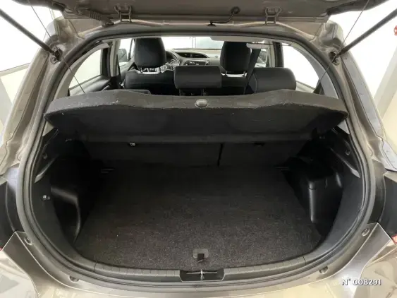 TOYOTA YARIS III - voiture d'occasion - Photo 13
