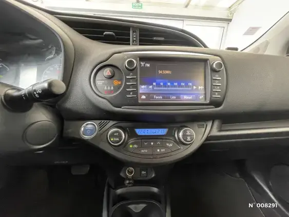 TOYOTA YARIS III - voiture d'occasion - Photo 23
