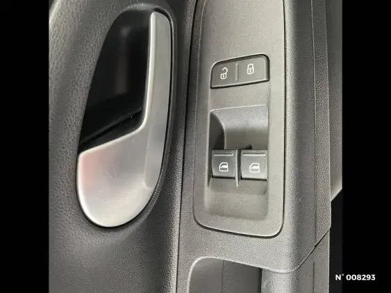 VOLKSWAGEN UP - voiture d'occasion - Photo 18