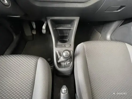 VOLKSWAGEN UP - voiture d'occasion - Photo 25