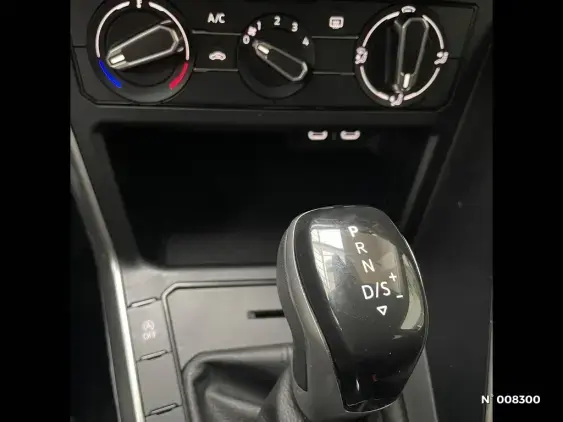 VOLKSWAGEN POLO V - voiture d'occasion - Photo 17