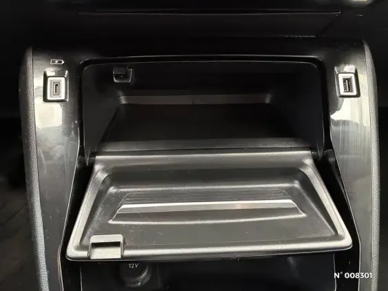 PEUGEOT 2008 II - voiture d'occasion - Photo 39