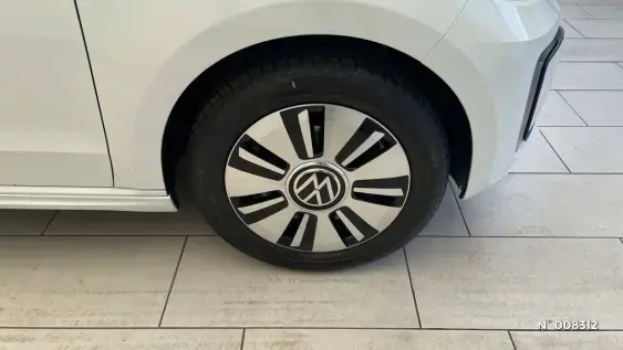 VOLKSWAGEN E-UP! II - voiture d'occasion - Photo 12