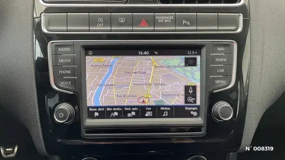 VOLKSWAGEN POLO V - voiture d'occasion - Photo 28