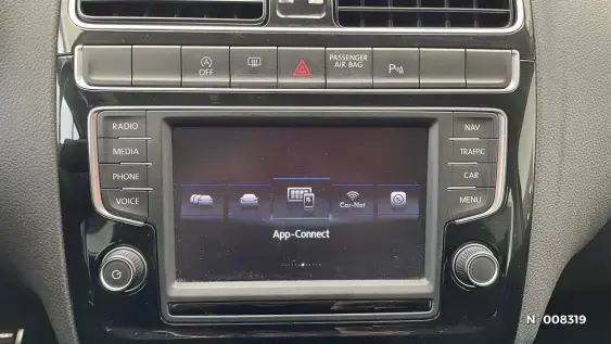 VOLKSWAGEN POLO V - voiture d'occasion - Photo 29