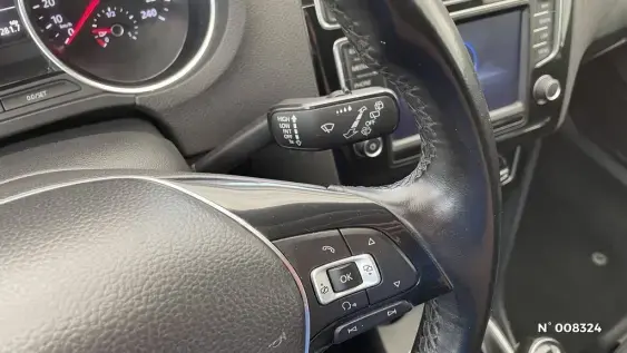 VOLKSWAGEN POLO V - voiture d'occasion - Photo 19