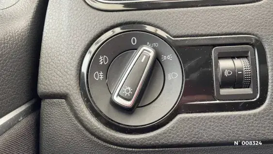 VOLKSWAGEN POLO V - voiture d'occasion - Photo 21