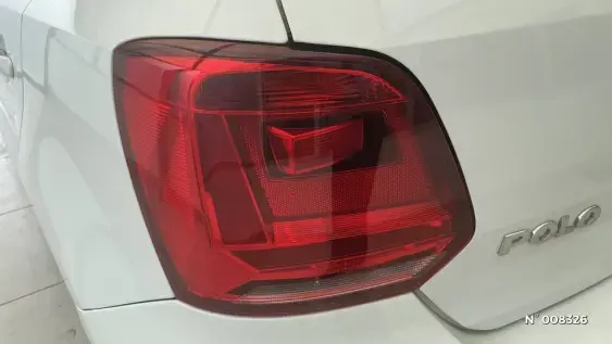 VOLKSWAGEN POLO V - voiture d'occasion - Photo 9