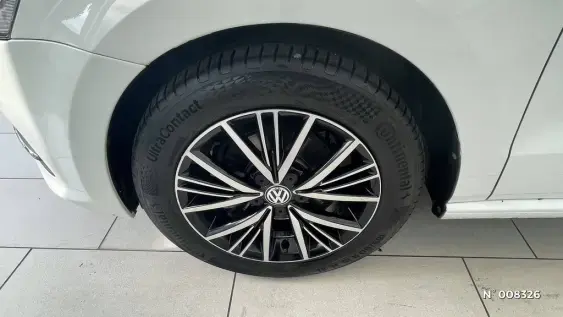 VOLKSWAGEN POLO V - voiture d'occasion - Photo 14