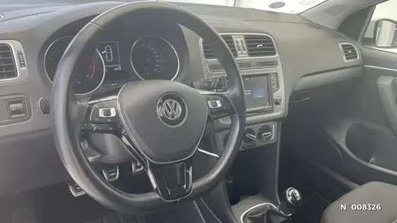 VOLKSWAGEN POLO V - voiture d'occasion - Photo 21