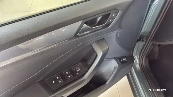 VOLKSWAGEN T-ROC II - voiture d'occasion - Photo 18