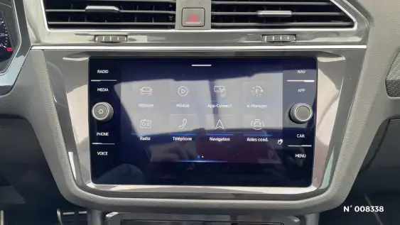 VOLKSWAGEN TIGUAN III - voiture d'occasion - Photo 27
