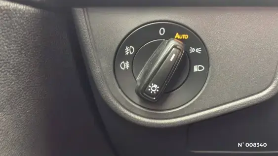 VOLKSWAGEN POLO V - voiture d'occasion - Photo 23