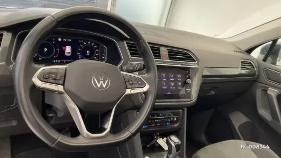 VOLKSWAGEN TIGUAN III - voiture d'occasion - Photo 17