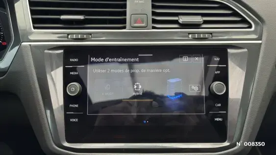 VOLKSWAGEN TIGUAN III - voiture d'occasion - Photo 34