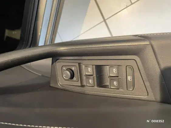 VOLKSWAGEN T-ROC II - voiture d'occasion - Photo 12