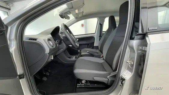 VOLKSWAGEN UP - voiture d'occasion - Photo 17