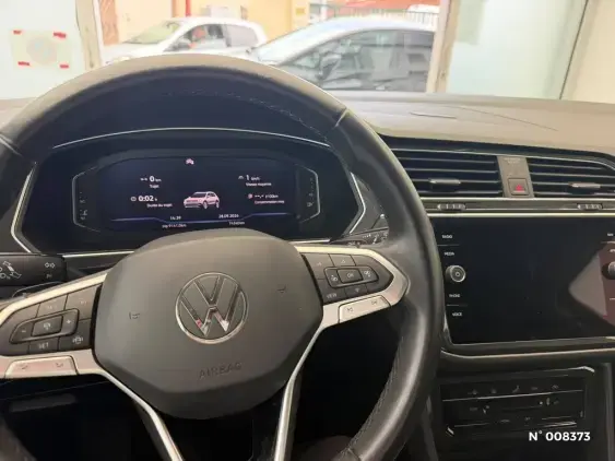VOLKSWAGEN TIGUAN III - voiture d'occasion - Photo 20