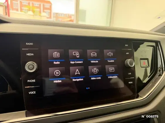 VOLKSWAGEN POLO V - voiture d'occasion - Photo 23