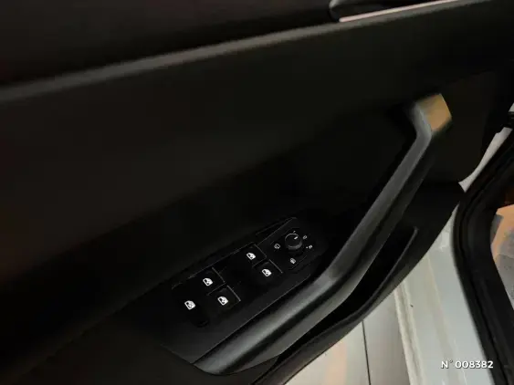 VOLKSWAGEN POLO V - voiture d'occasion - Photo 7