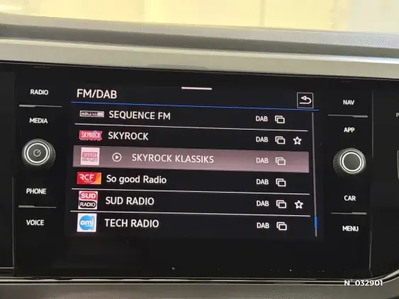 VOLKSWAGEN POLO V - voiture d'occasion - Photo 30