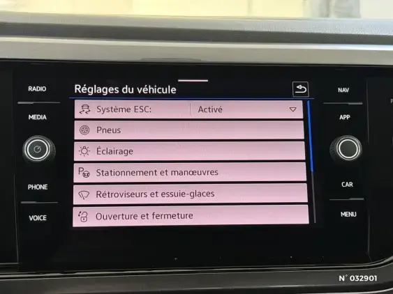 VOLKSWAGEN POLO V - voiture d'occasion - Photo 35