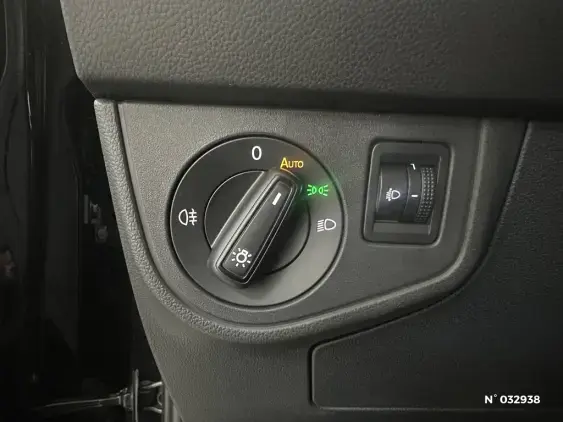 VOLKSWAGEN POLO V - voiture d'occasion - Photo 28