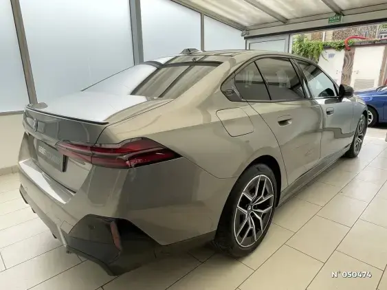 BMW SERIE 5 BERLINE G60 - voiture d'occasion - Photo 4