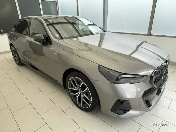 BMW SERIE 5 BERLINE G60 - voiture d'occasion - Photo 3