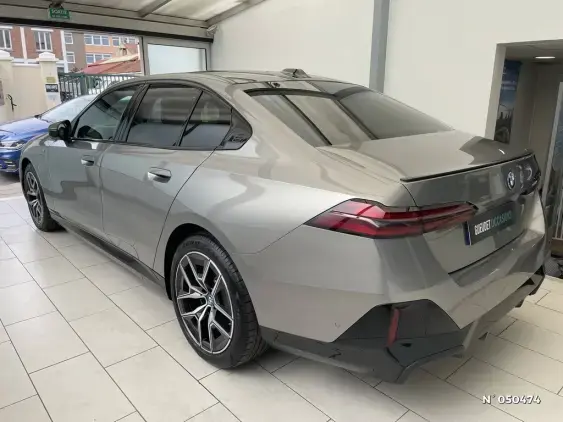 BMW SERIE 5 BERLINE G60 - voiture d'occasion - Photo 10