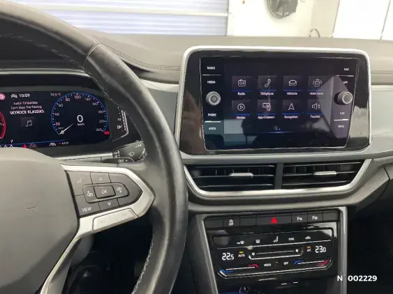 VOLKSWAGEN T-ROC - voiture d'occasion - Photo 11