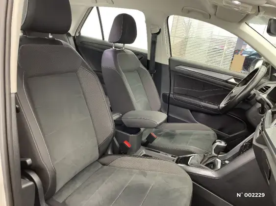 VOLKSWAGEN T-ROC - voiture d'occasion - Photo 8