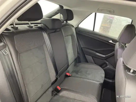 VOLKSWAGEN T-ROC - voiture d'occasion - Photo 9