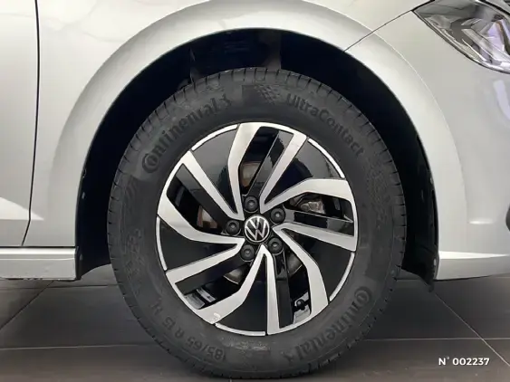 VOLKSWAGEN POLO VI - voiture d'occasion - Photo 6