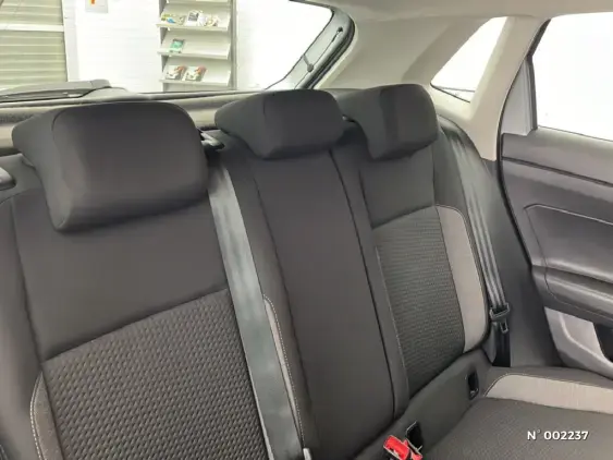 VOLKSWAGEN POLO VI - voiture d'occasion - Photo 9