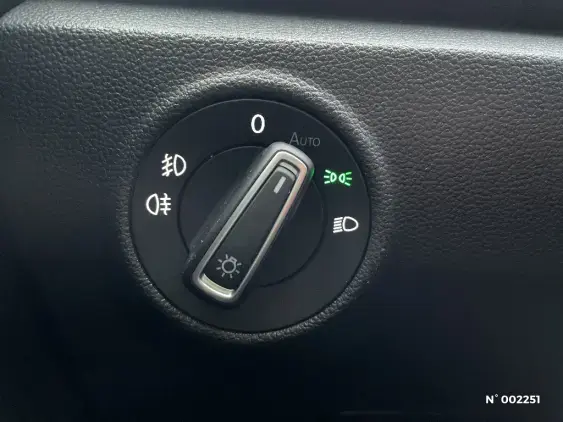 VOLKSWAGEN T-ROC II - voiture d'occasion - Photo 13