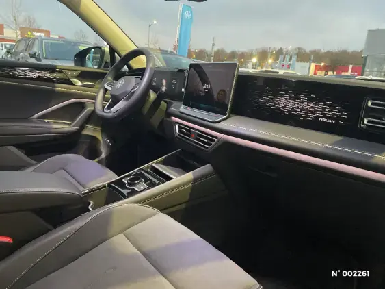 VOLKSWAGEN TIGUAN III - voiture d'occasion - Photo 8