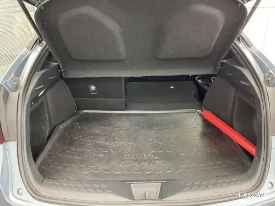 TOYOTA C-HR - voiture d'occasion - Photo 31